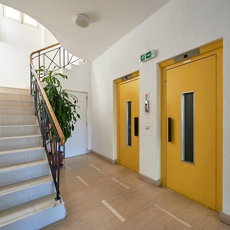 Beachfront Cascais,Estoril Apartment المظهر الخارجي الصورة