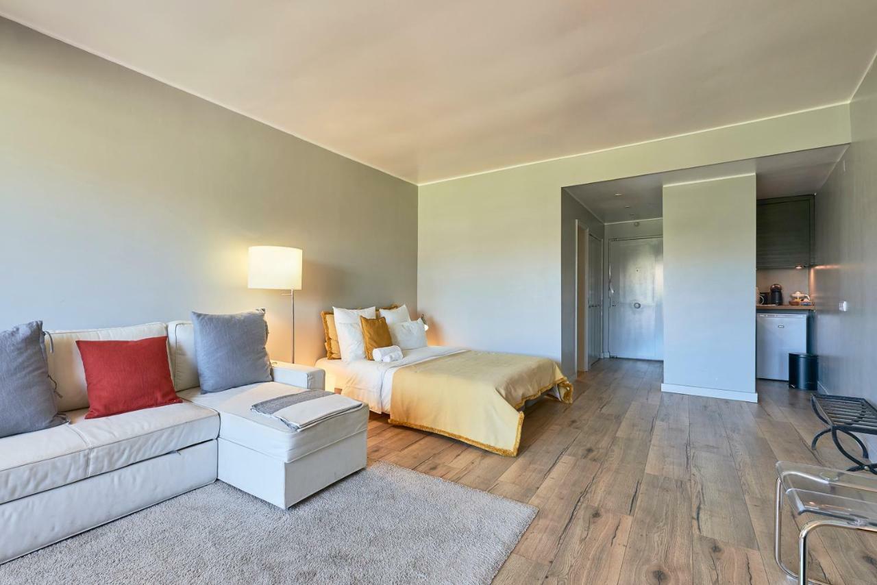 Beachfront Cascais,Estoril Apartment المظهر الخارجي الصورة